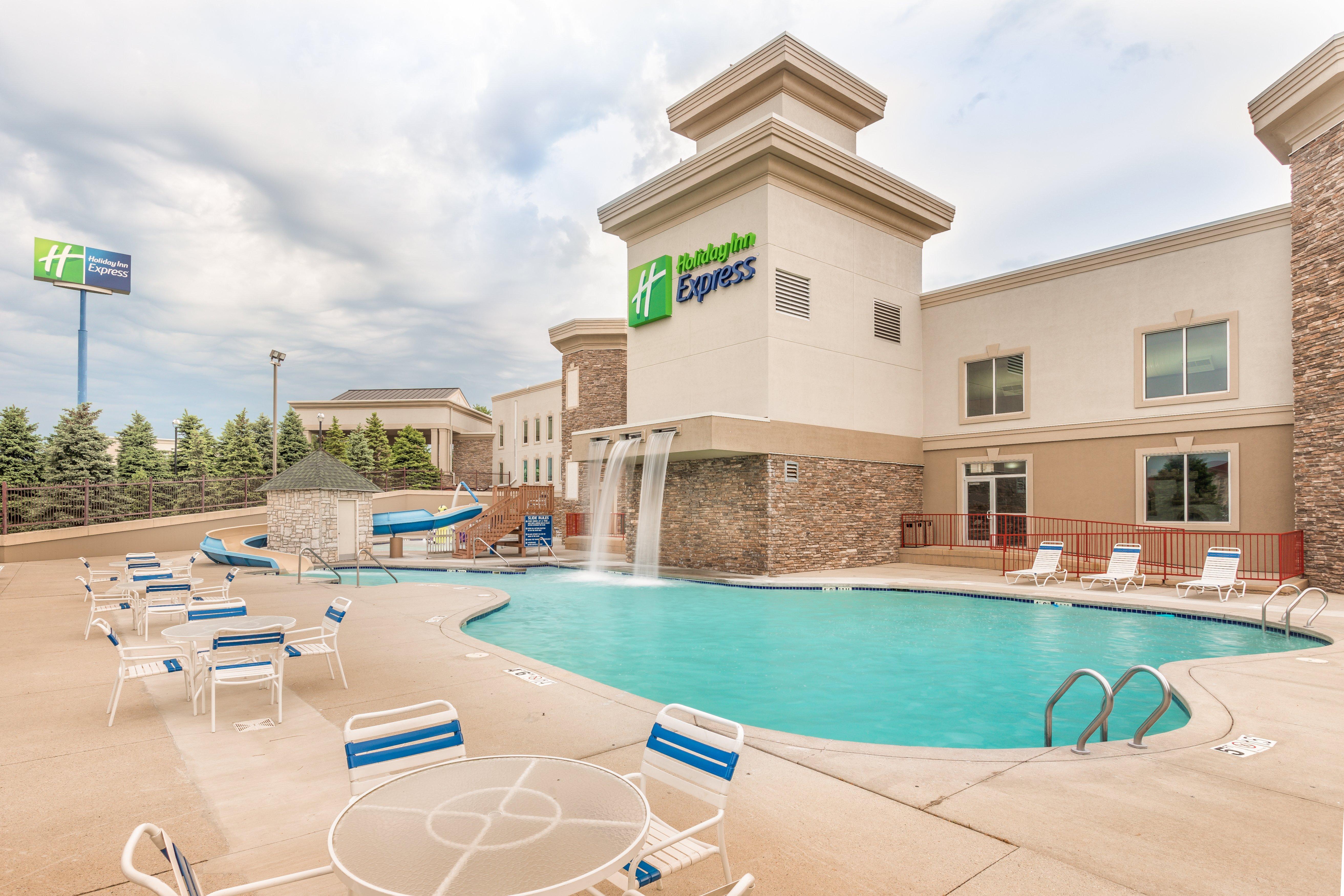 Holiday Inn Express Wisconsin Dells By Ihg Exterior foto