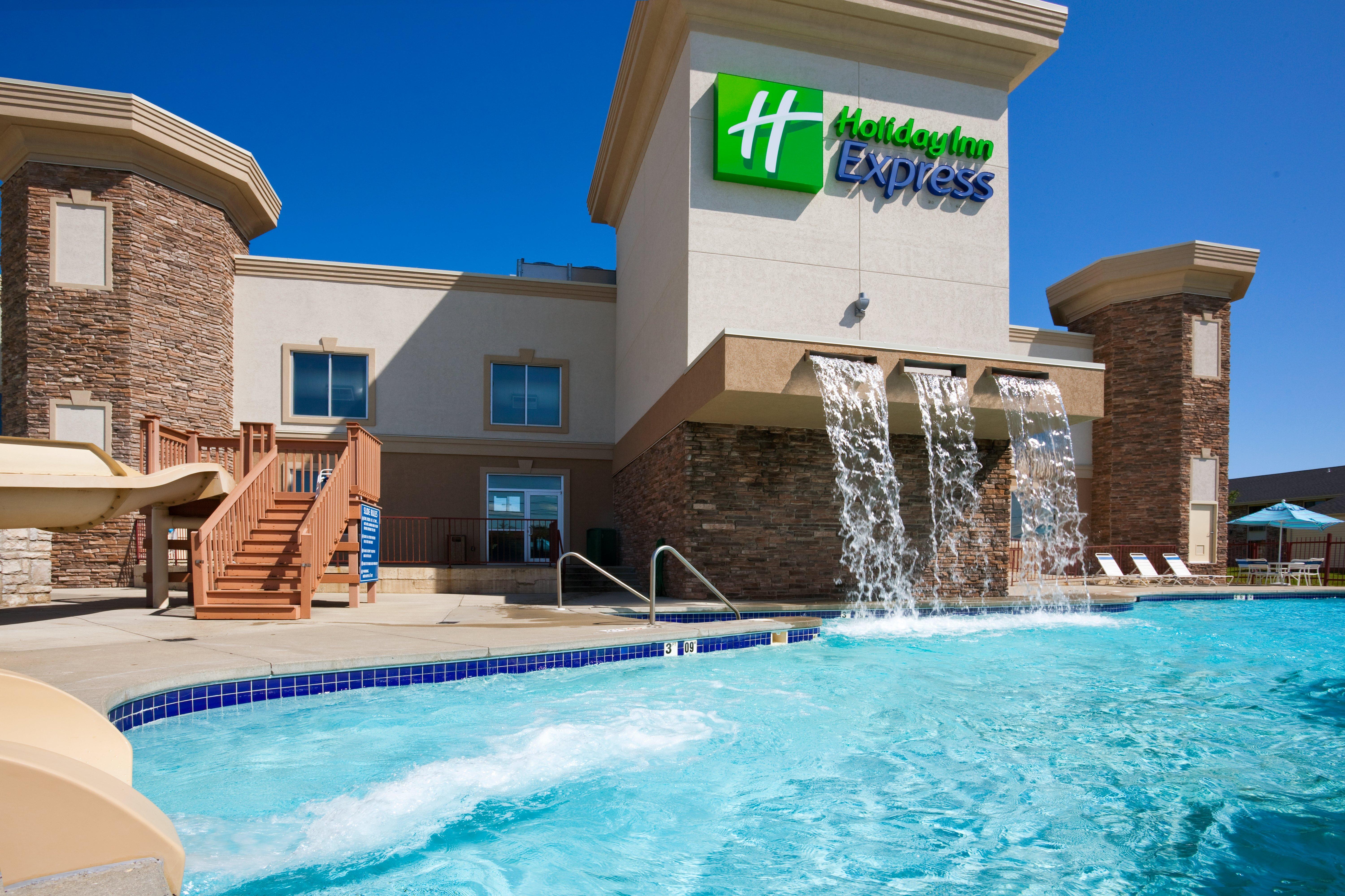 Holiday Inn Express Wisconsin Dells By Ihg Exterior foto